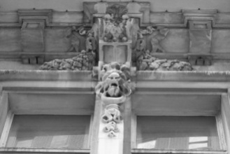 Detail, 330 Riverside Drive. By Laurence Beckhardt